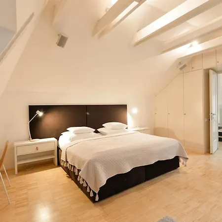 Eclectic Loft With Terrace アパート *