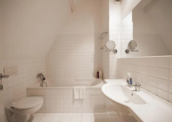 Eclectic Loft With Terrace 프라하