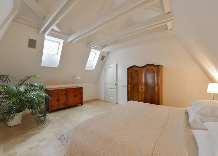 Eclectic Loft With Terrace * 布拉格