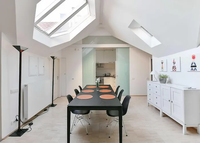 Eclectic Loft With Terrace * 프라하