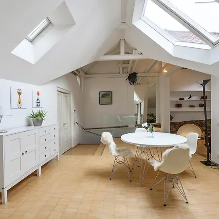 Apartment Eclectic Loft Royal Way Prague