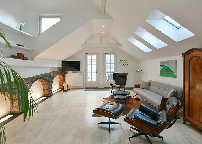 Eclectic Loft With Terrace *