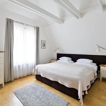 Eclectic Loft With Terrace *
